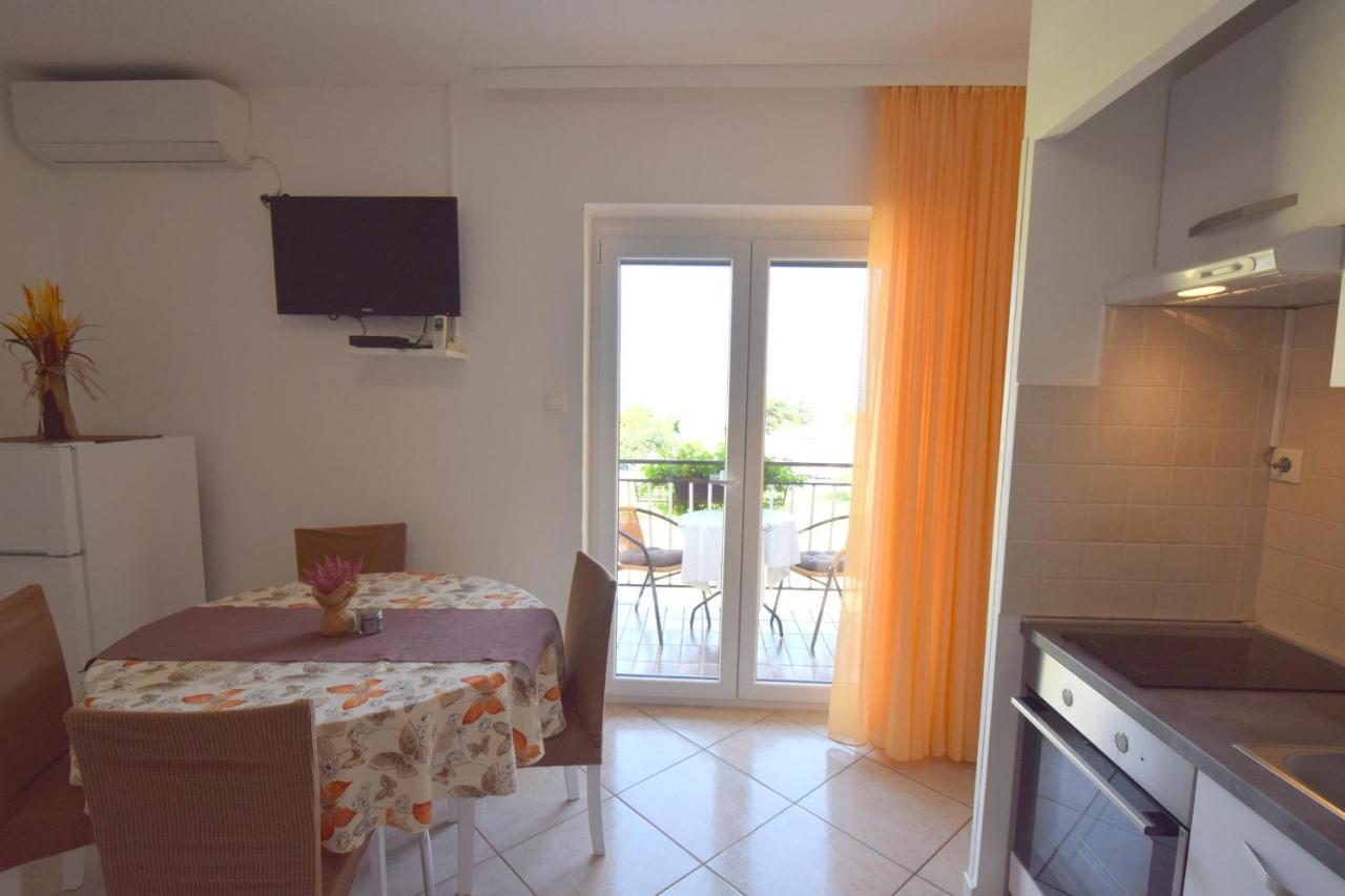 Josipa Apartment *