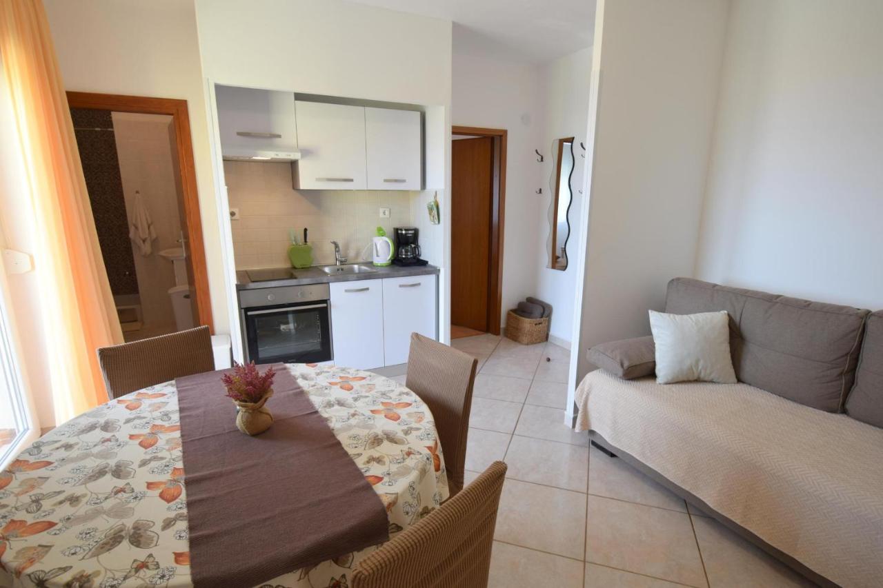 Josipa Apartment *