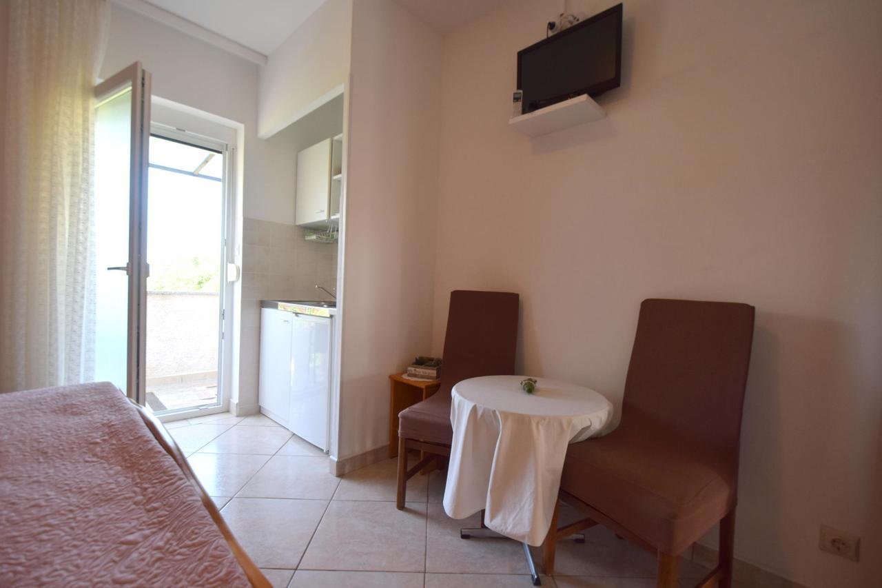 Apartment Josipa Malinska